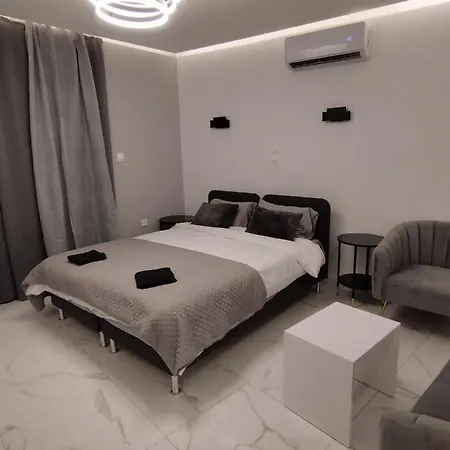 Apartament In The Heart Of *